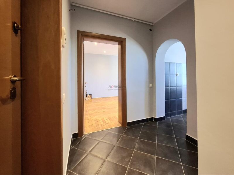 Ceaikovski, Floreasca, 2 camere, 48 mp, centrala, decomandat.