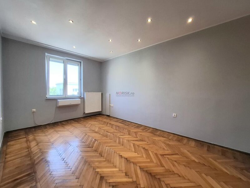 Ceaikovski, Floreasca, 2 camere, 48 mp, centrala, decomandat.